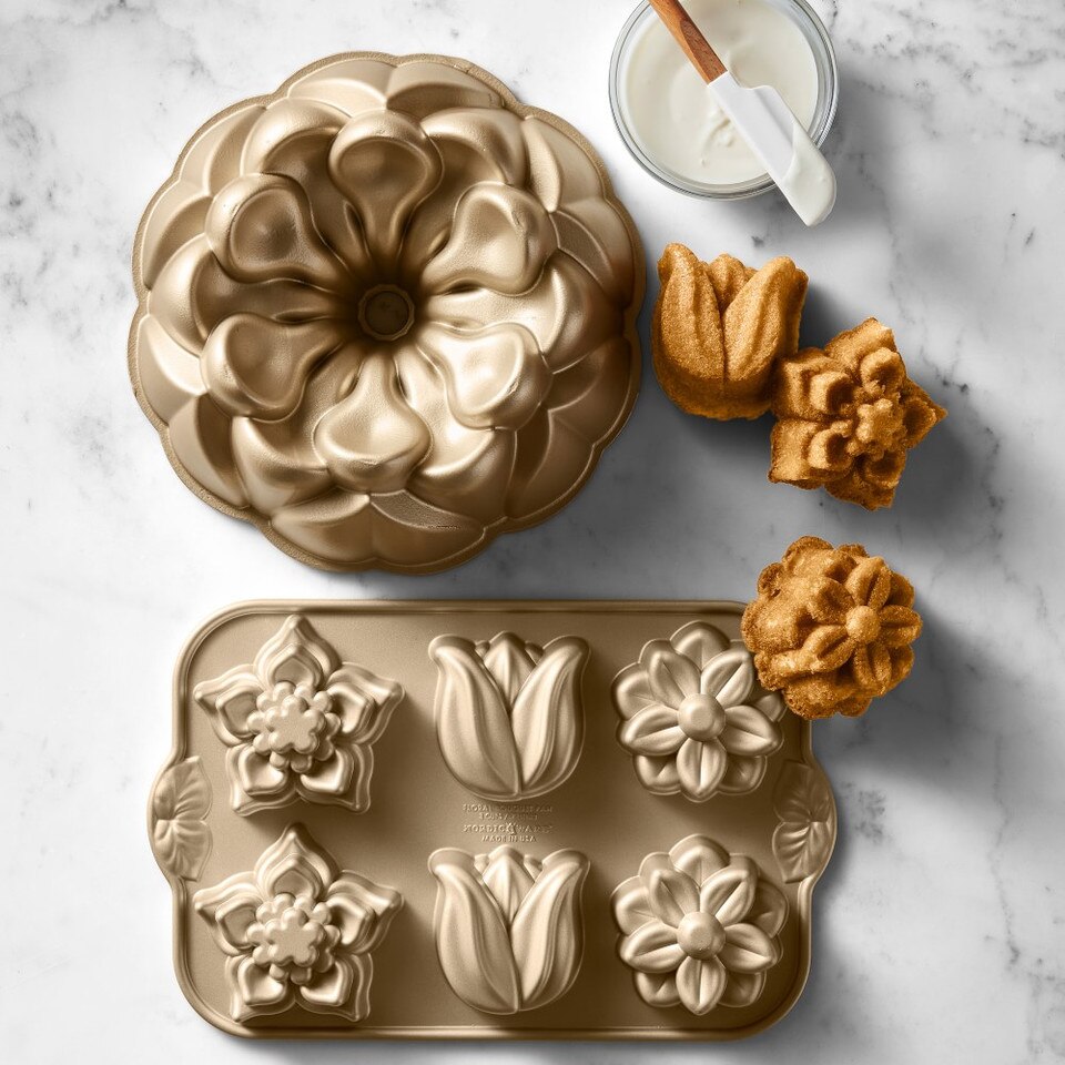 Nordic Ware Magnolia Bundt Cake Pan Williams Sonoma Australia
